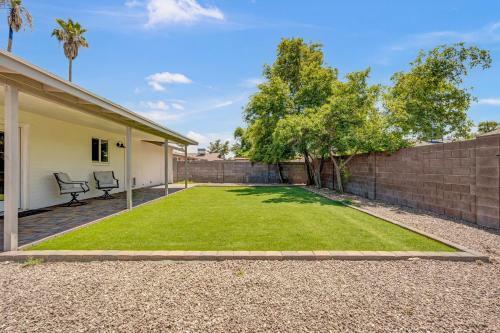 Gilbert Charmer! Close To Downtown Gilbert Fun! Home