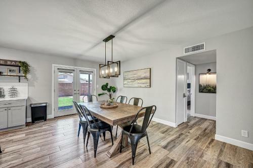 Gilbert Charmer! Close To Downtown Gilbert Fun! Home
