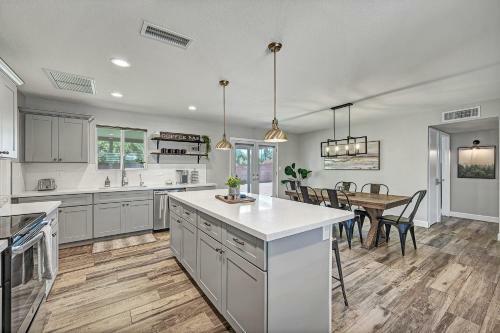 Gilbert Charmer! Close To Downtown Gilbert Fun! Home