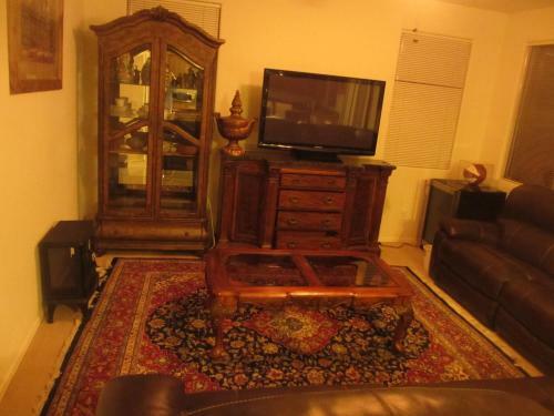 Art Gallery Vacation House