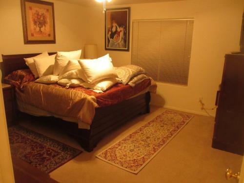 Art Gallery Vacation House