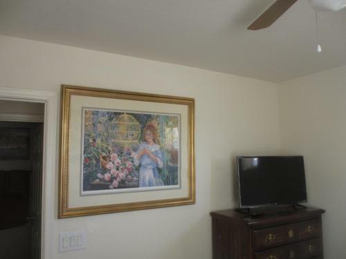 Art Gallery Vacation House