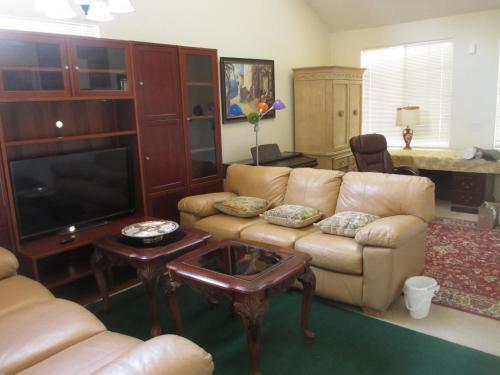 Art Gallery Vacation House
