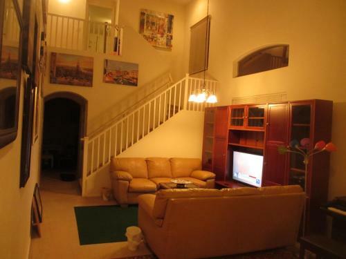 Art Gallery Vacation House
