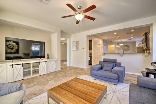 Classy Gilbert House With Private Yard And Patio!