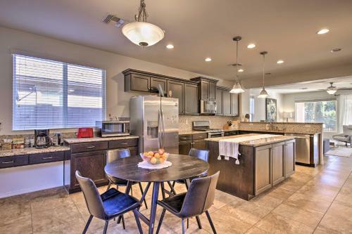 Classy Gilbert House With Private Yard And Patio!