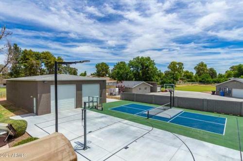 Fully Loaded Mansion In Gilbert With Waterfall