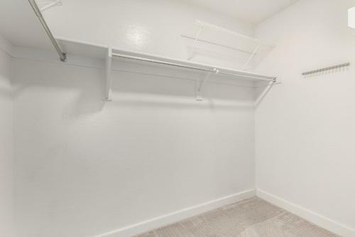 Super Upgraded Gilbert 2 Story! Dog Friendly! Home