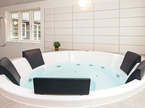 Holiday Home B�rkop Liii