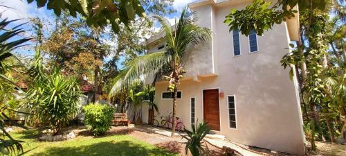 Villa Mini Pini Bird Watching And Cenote Loft
