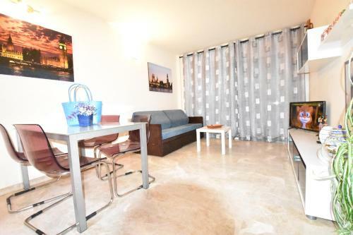 Apartamentos Alexandra