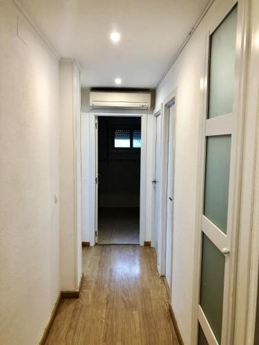 Apartment With 3 Bedrooms In Salou