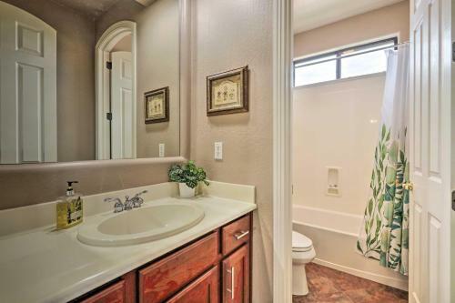 Goodyear Home With Outdoor Oasis On Golf Course