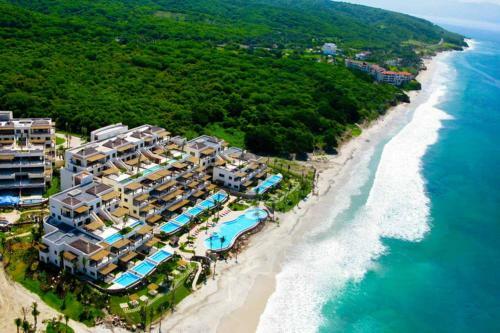 Apartamento Spectacular Beachfront At Veneros Fully Staffed