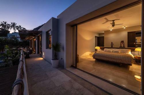 Casa Bella Private Beach Villa