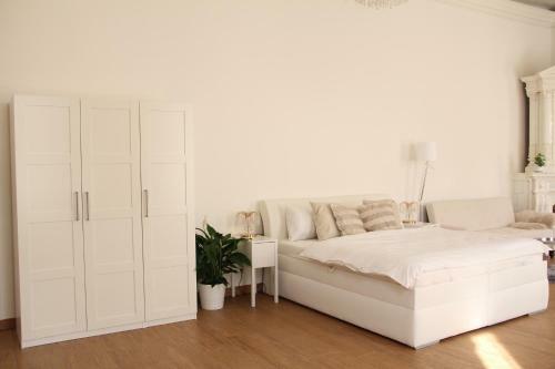 Luxury Design City Centre Apartment