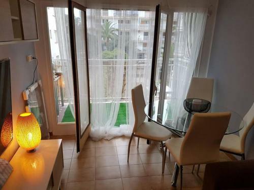 Apartamento Excepcional,piscina Y 100m De La Playa