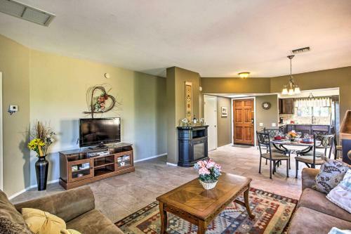 Calm Green Valley Townhome About 30 Mi To Tucson!