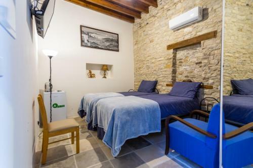 Hostal Lazaros Stonehouse