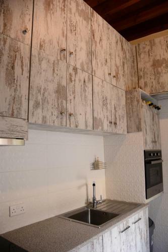 Hostal Lazaros Stonehouse