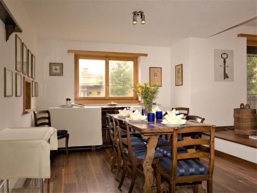 Apartment Chesa Funtanella