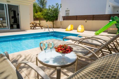 Blue Water Villa Ekaterina 3 Bdrm