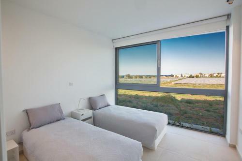 The White H Villa, Protaras, Fresh And Peaceful