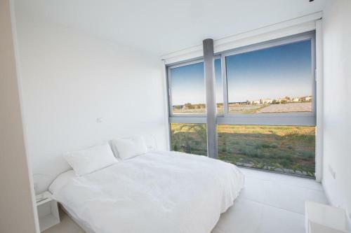The White H Villa, Protaras, Fresh And Peaceful