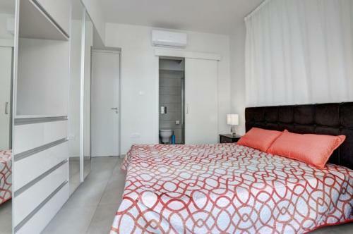 Mythical Sands Ground Floor Apartment For 6 Persons