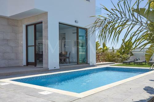 Emerald Villa