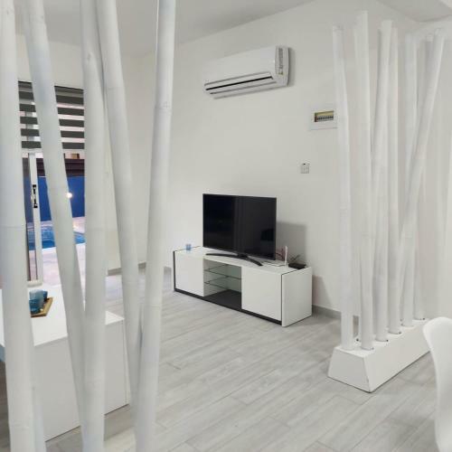 Horizon Stylish Villa In Protaras Complex