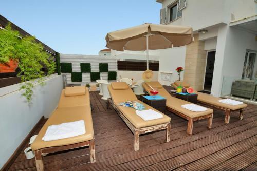Sunnyvillascyprus: Modern 3br Villa /w Pool