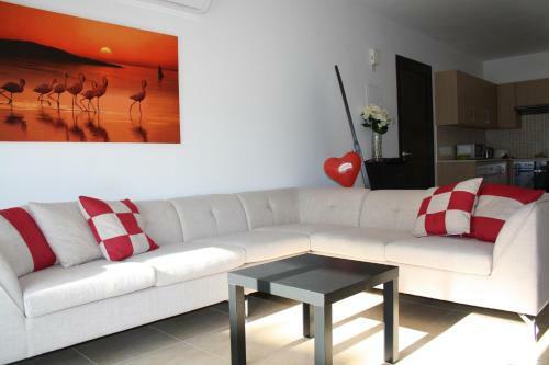 Mythical Sands Apartment Kapparis