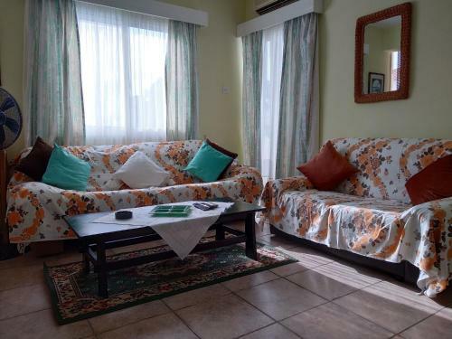 Spacious 1 Bedroom Apartment In Kapparis Area