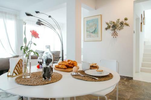 Island Home Seaside Villa