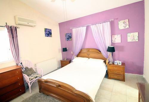Paralimni Grand Villa