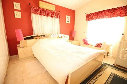 Paralimni Grand Villa