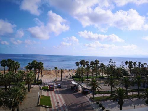 Apartamento Primera L�nea Con Terraza En Salou