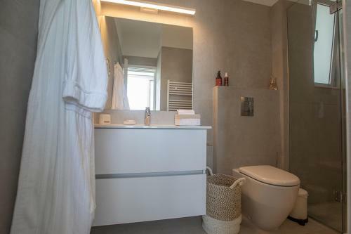 Luxurious And Extravagant 5 Stars Villa