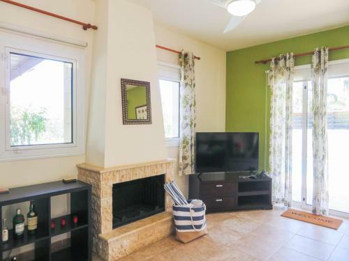 Spacious Holiday Villa With Heated Swimming Pool