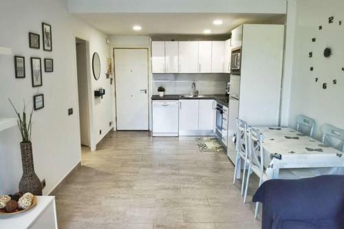 Apartamento Barbacoa + Vistas Al Mar + Playa + Piscina.