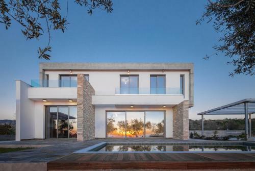 Olive Grove 4 Bedroom Villa