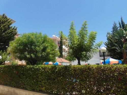 Pafia Sunbeach Townhouse