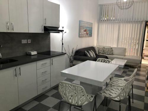 Limnaria Modern Apartments
