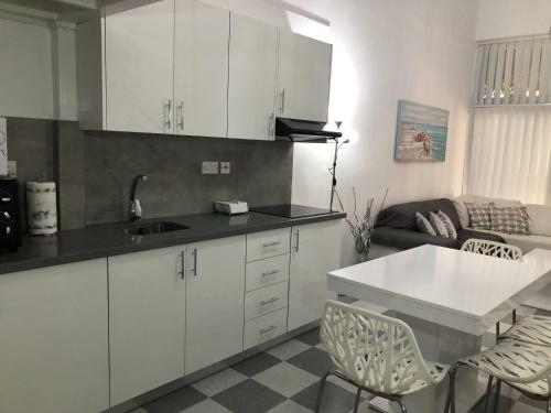 Limnaria Modern Apartments