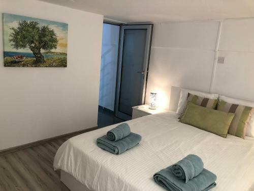 Limnaria Modern Apartments