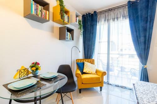 Apartamento Light House - Seafront Cosy Studio With Library
