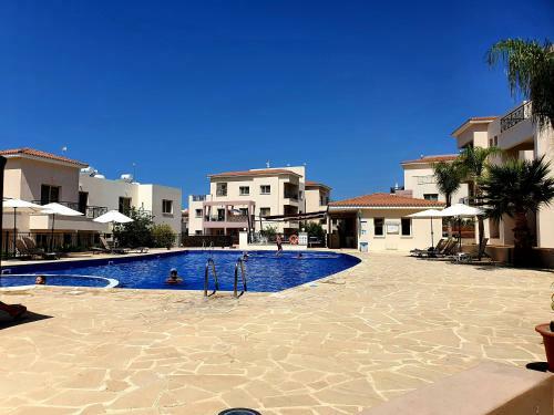Nice Freshly Renovated Sea-view Apartment