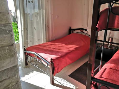 Nice Freshly Renovated Sea-view Apartment