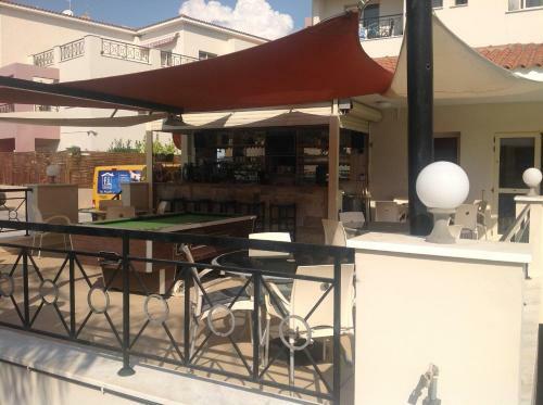 Nice Freshly Renovated Sea-view Apartment